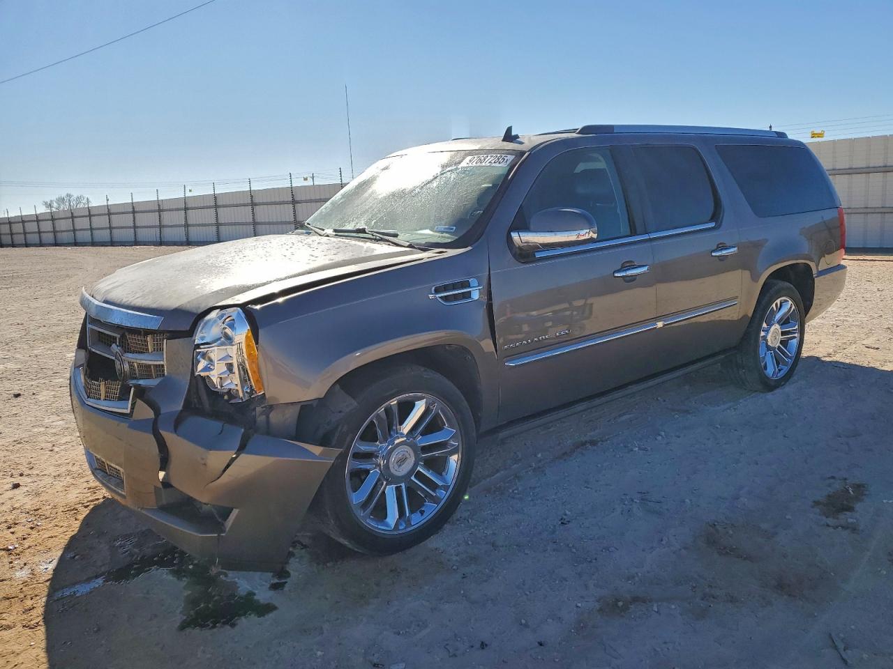 2011 CADILLAC ESCALADE