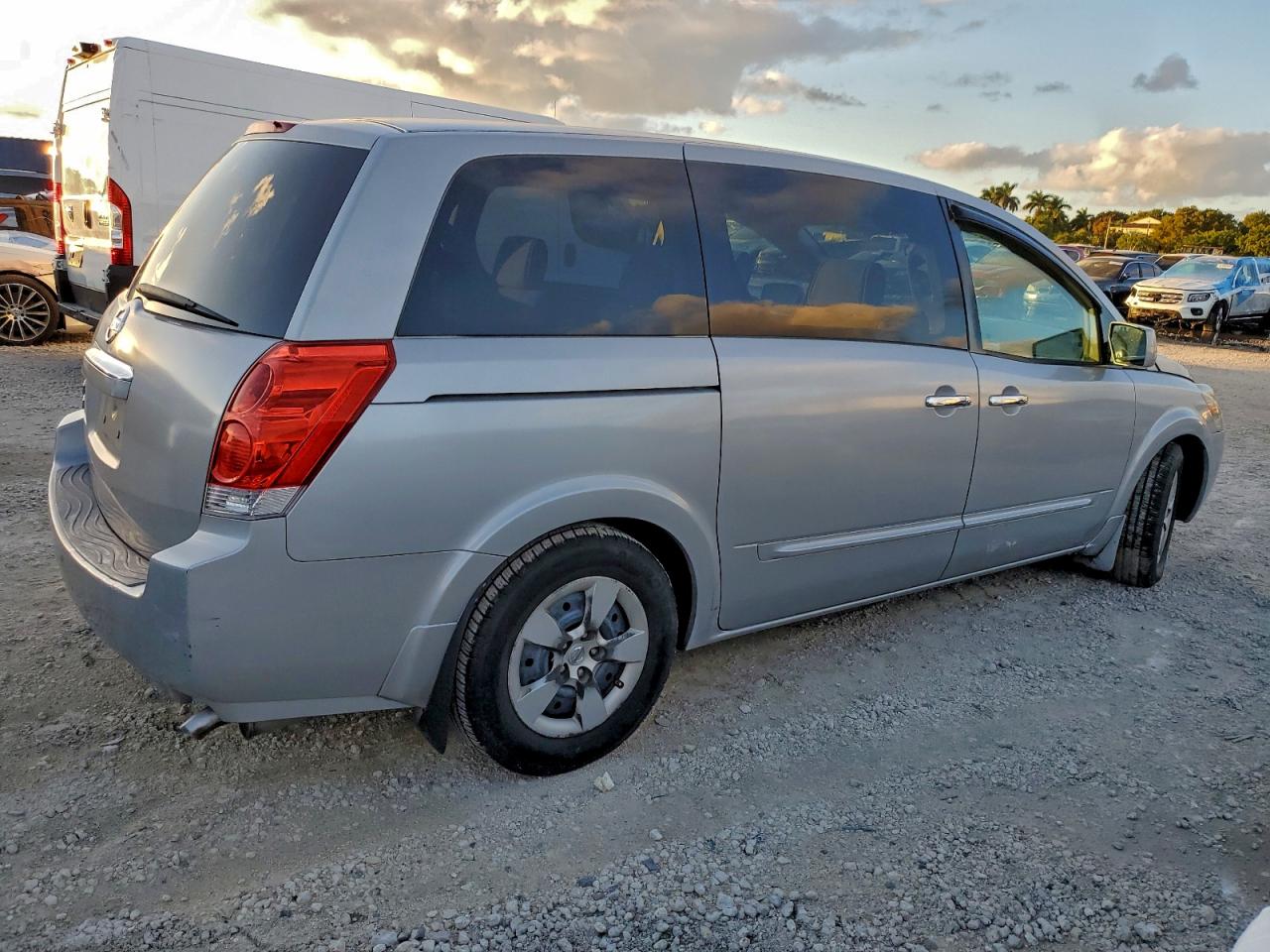 2009 NISSAN QUEST S photo 3