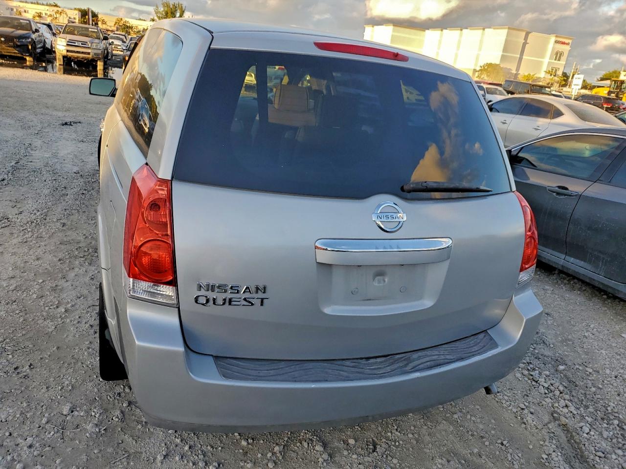 2009 NISSAN QUEST S photo 6