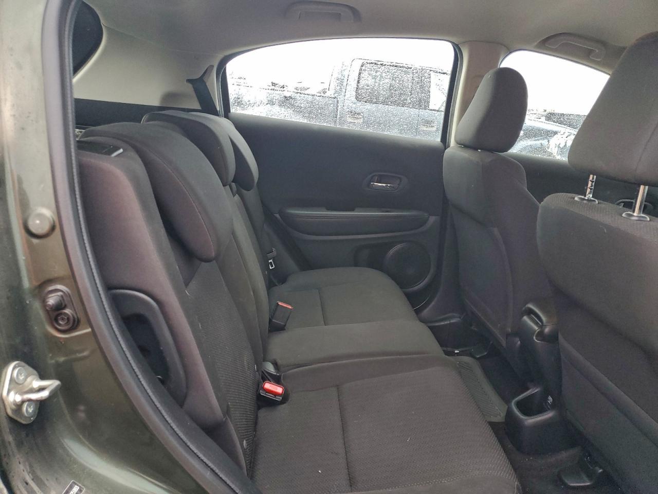 2016 HONDA HR-V LX photo 31