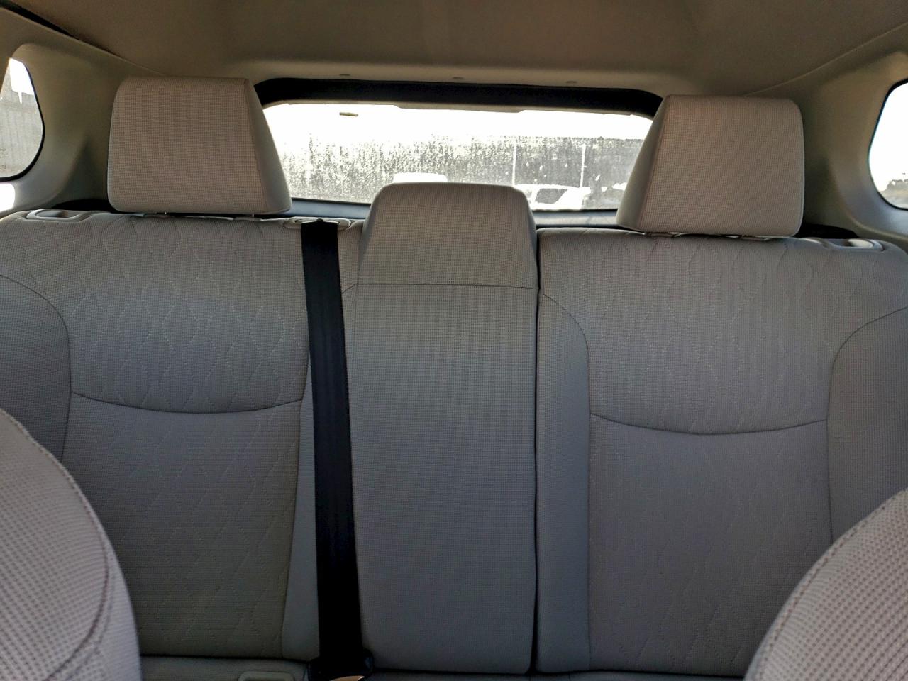 2024 TOYOTA COROLLA CROSS L photo 10