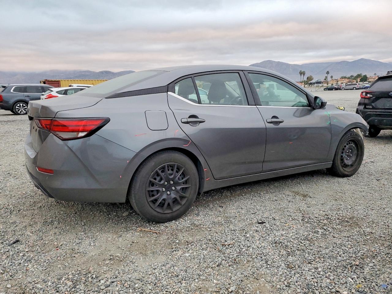 2022 NISSAN SENTRA S photo 3