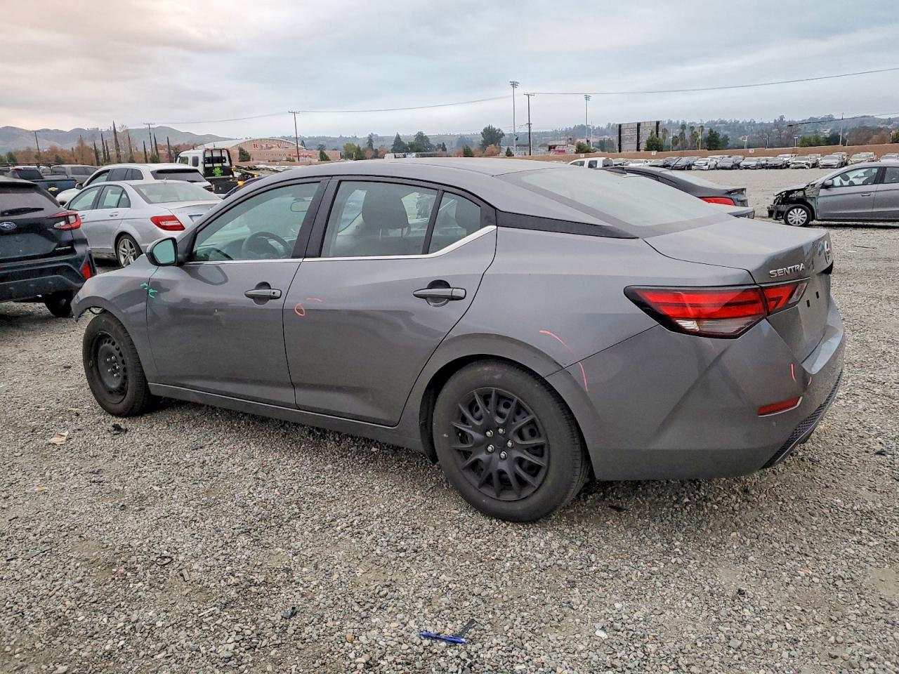 2022 NISSAN SENTRA S photo 2
