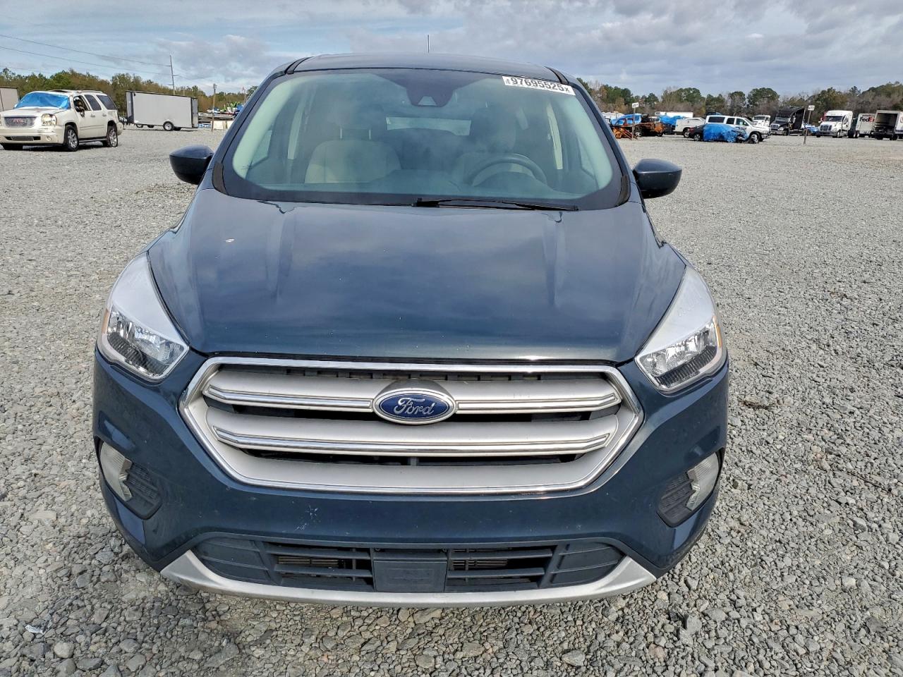 2019 FORD ESCAPE SE photo 5