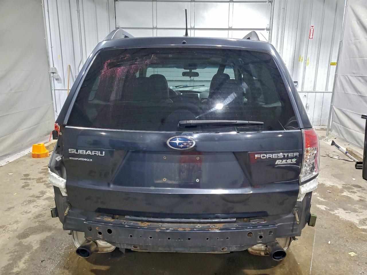 2013 SUBARU FORESTER LIMITED photo 6