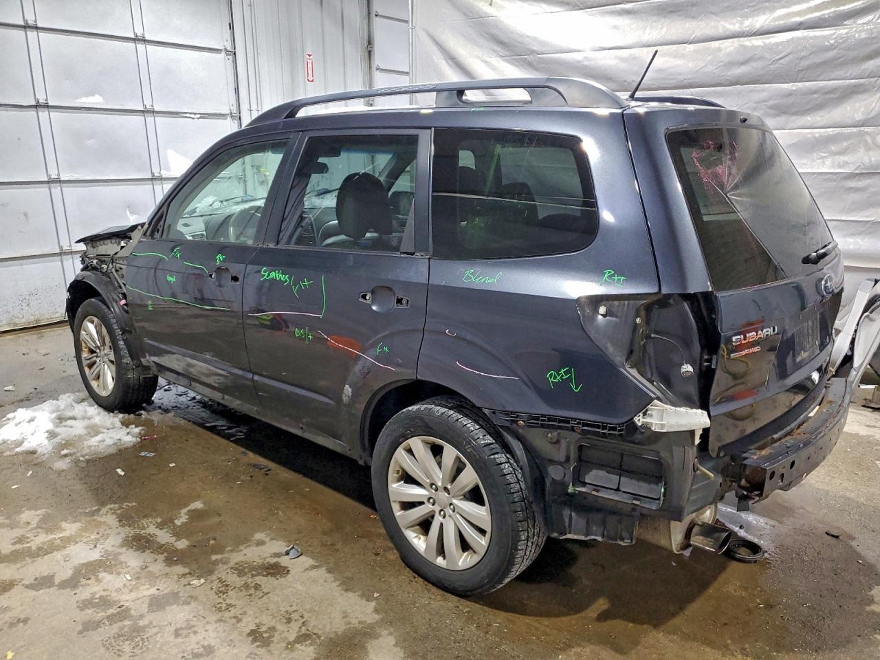 2013 SUBARU FORESTER LIMITED photo 2