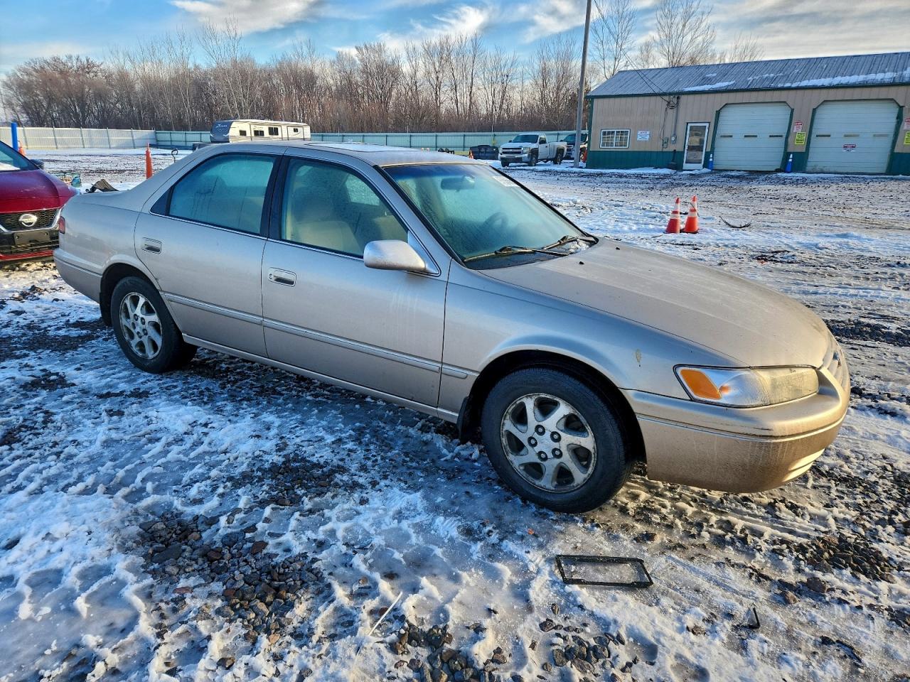 1999 TOYOTA CAMRY photo 4