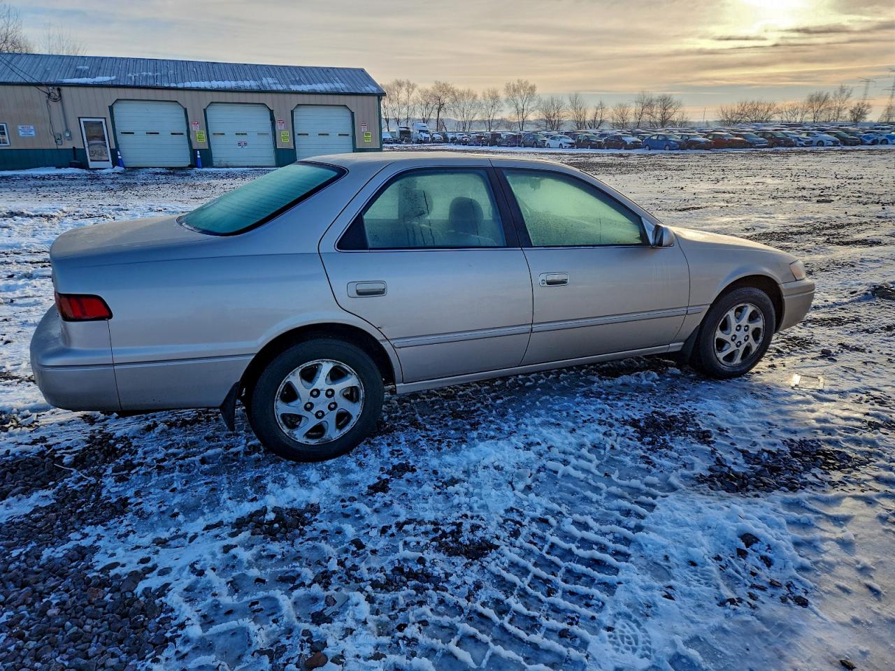 1999 TOYOTA CAMRY photo 3