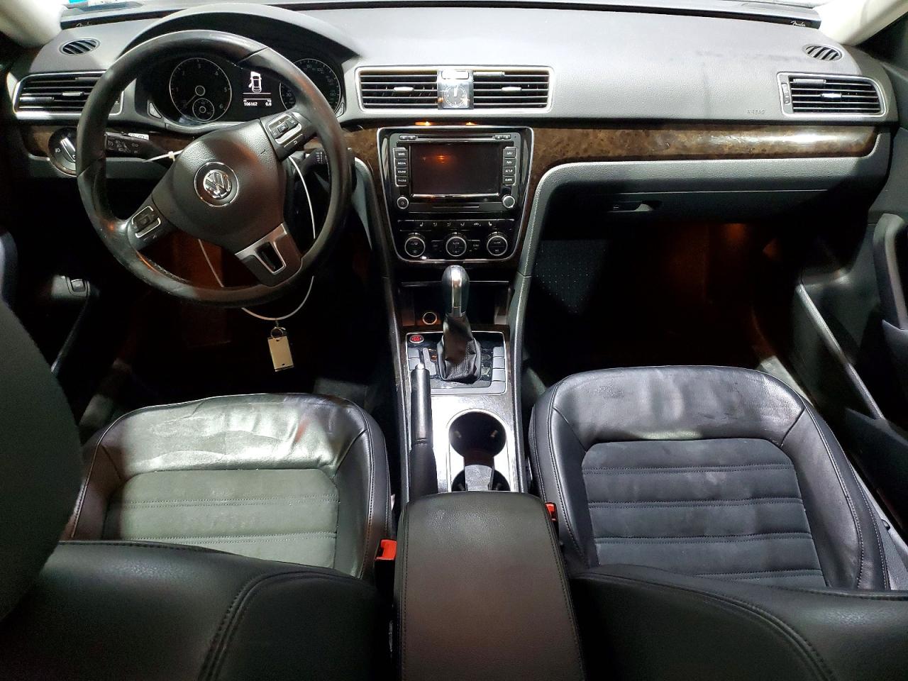 2014 VOLKSWAGEN PASSAT SEL photo 8