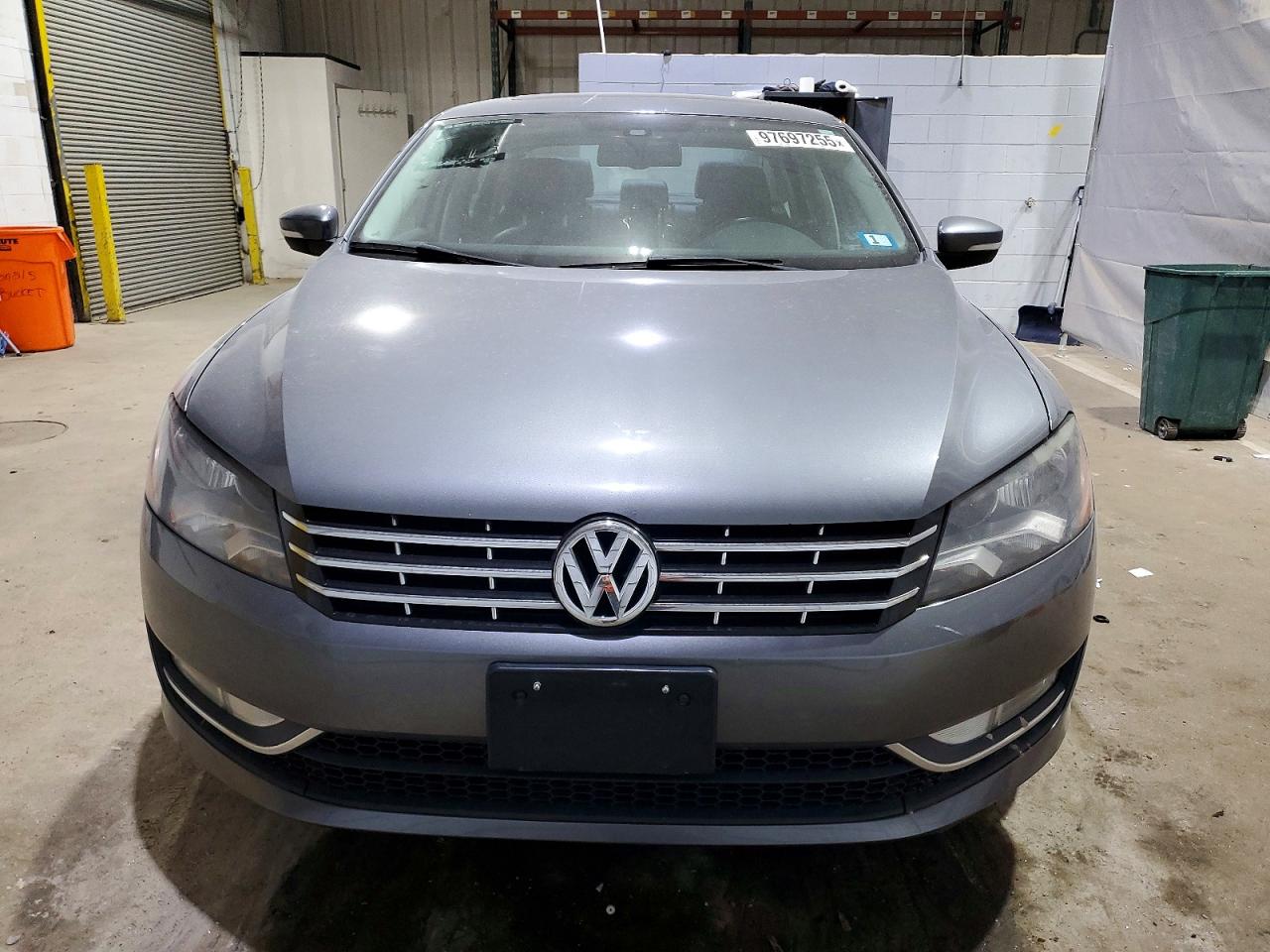 2014 VOLKSWAGEN PASSAT SEL photo 5