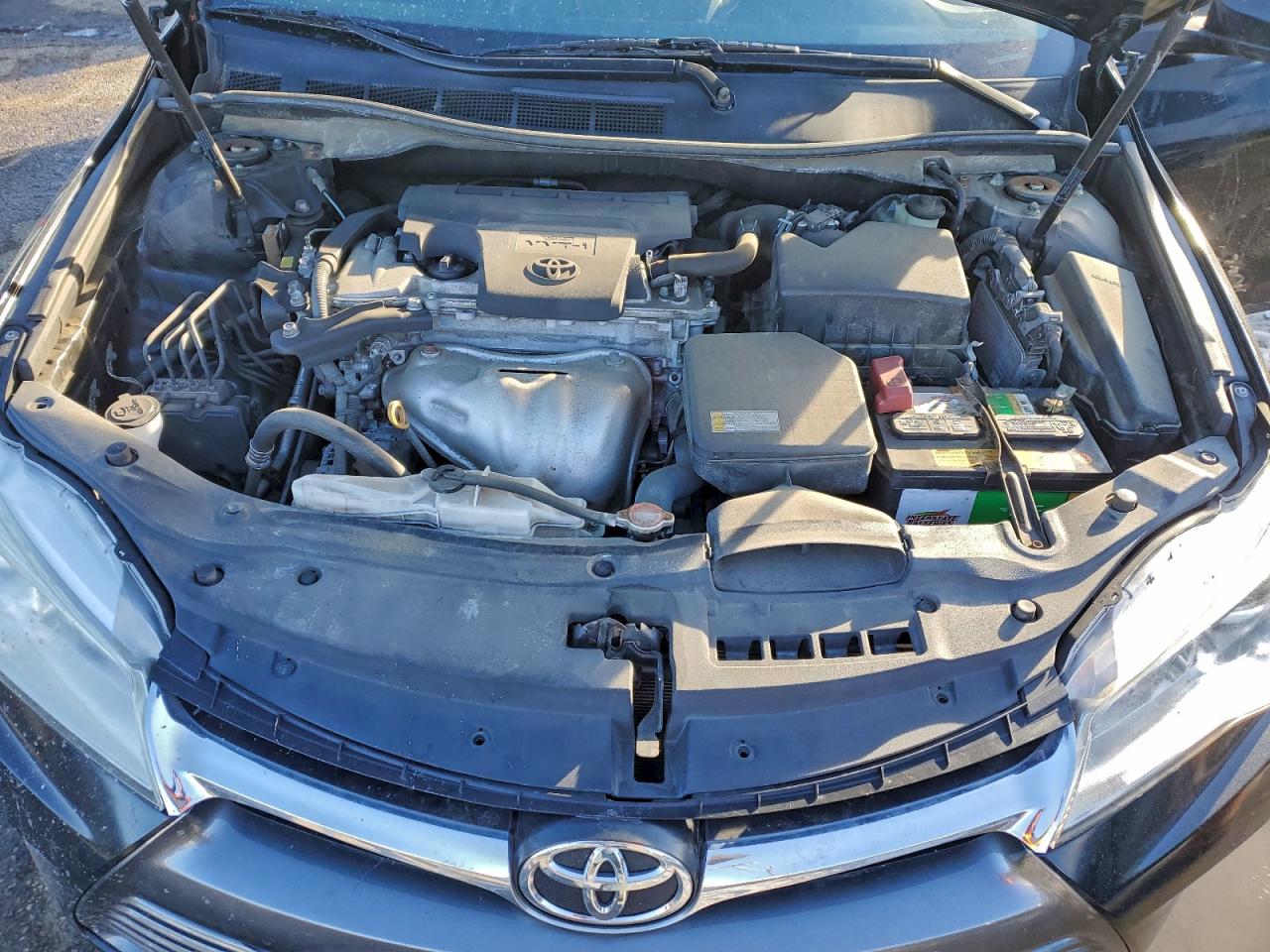2016 TOYOTA CAMRY LE photo 11