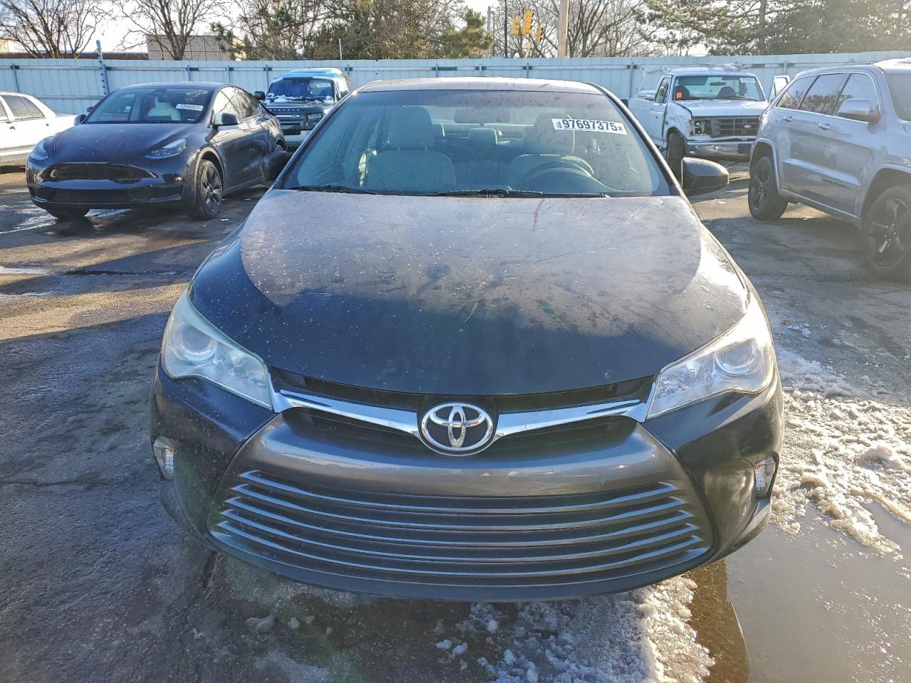2016 TOYOTA CAMRY LE photo 5