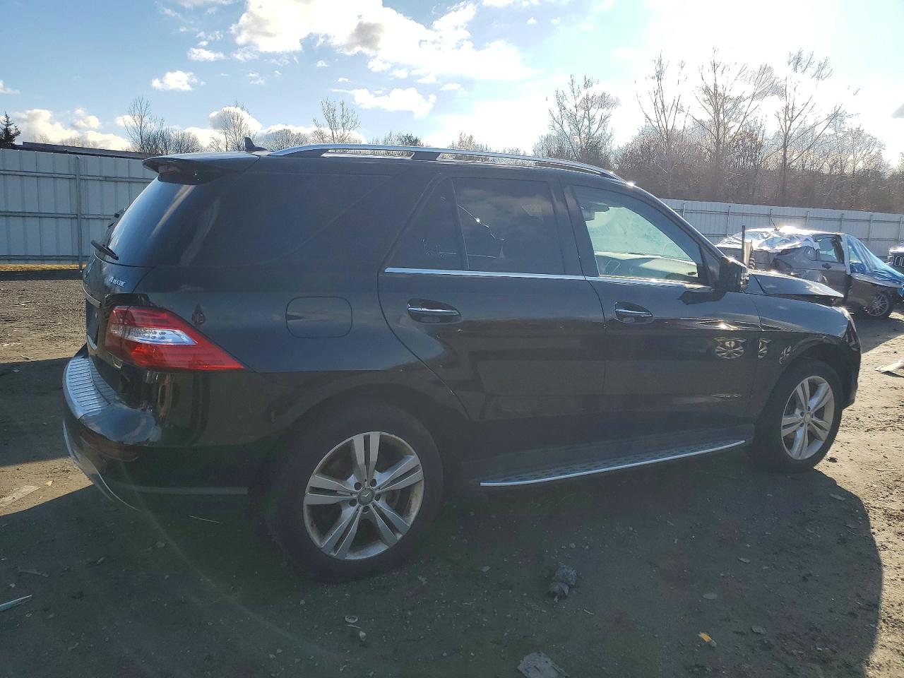 2015 MERCEDES-BENZ ML 350 4MATIC photo 3