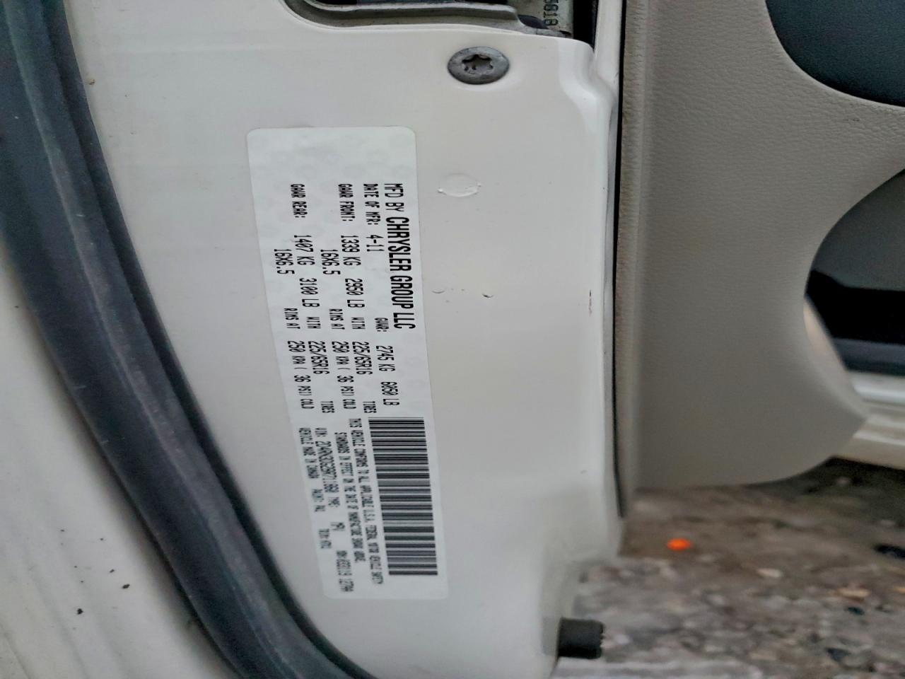 2011 DODGE GRAND CARAVAN MAINSTREET photo 13