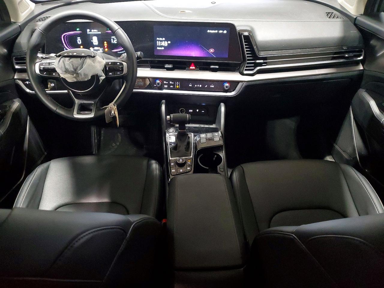 2025 KIA SPORTAGE EX photo 8