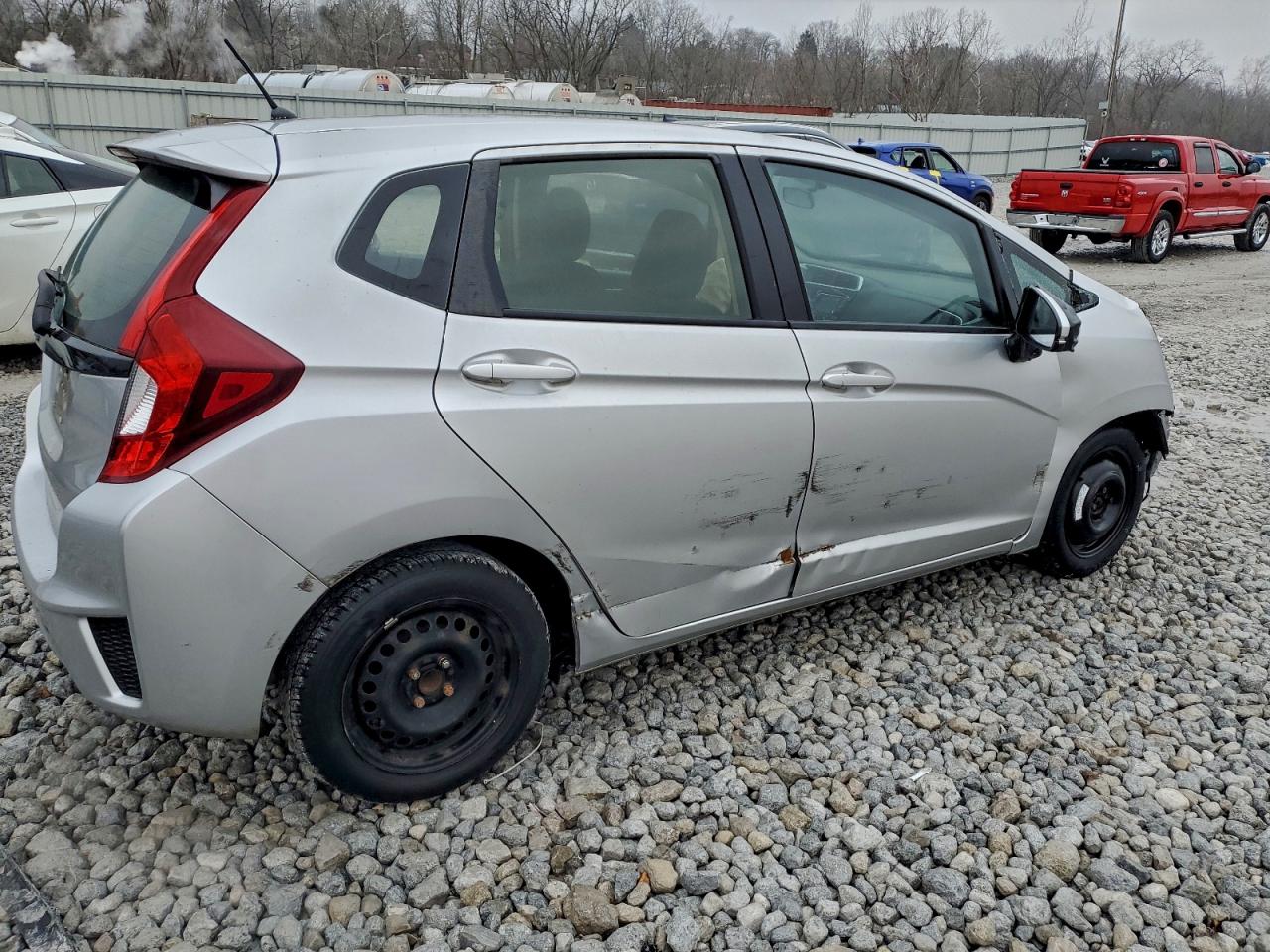 2016 HONDA FIT LX photo 3