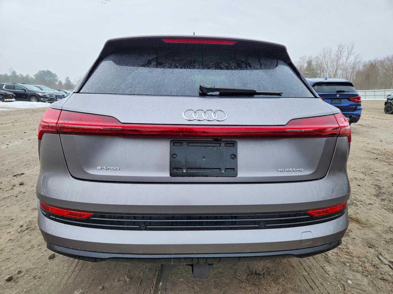 2021 AUDI E-TRON PRESTIGE photo 6