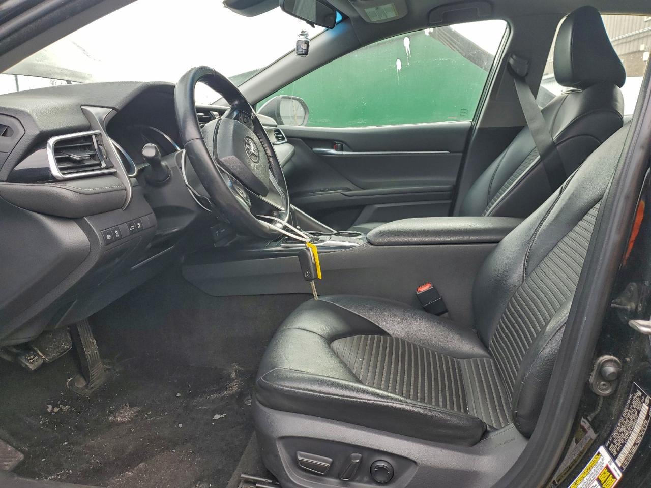 2018 TOYOTA CAMRY L photo 7
