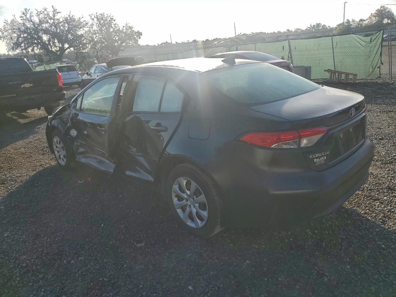 2021 TOYOTA COROLLA LE photo 2