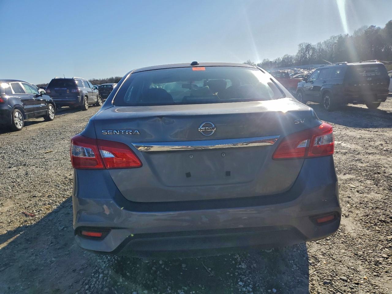 2018 NISSAN SENTRA S photo 11