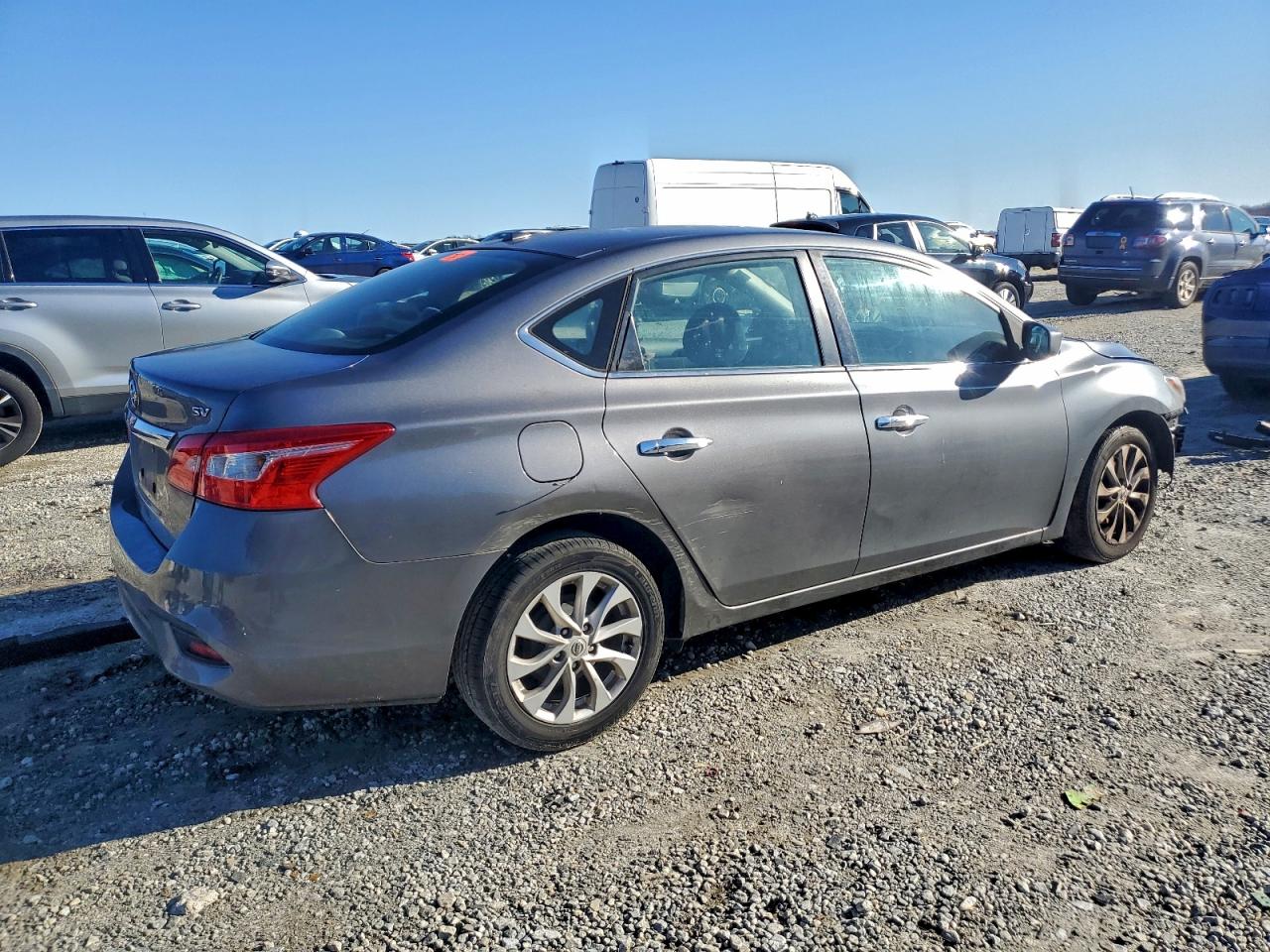 2018 NISSAN SENTRA S photo 5