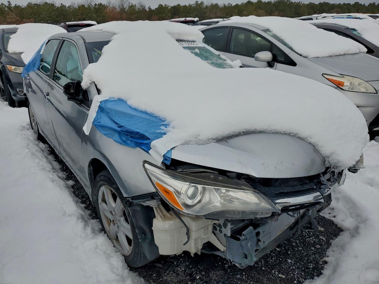 2016 TOYOTA CAMRY LE photo 4