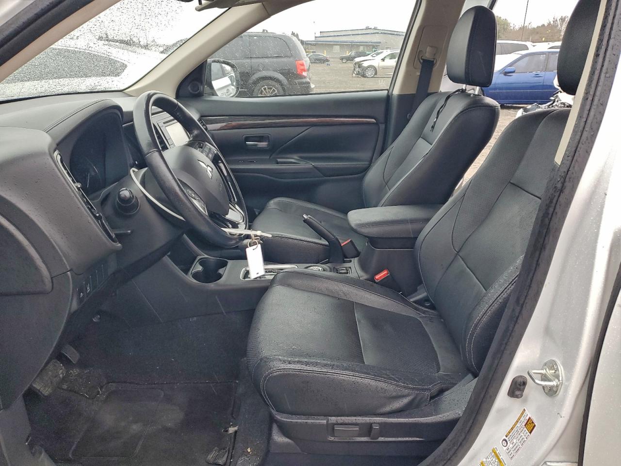 2016 MITSUBISHI OUTLANDER SE photo 7