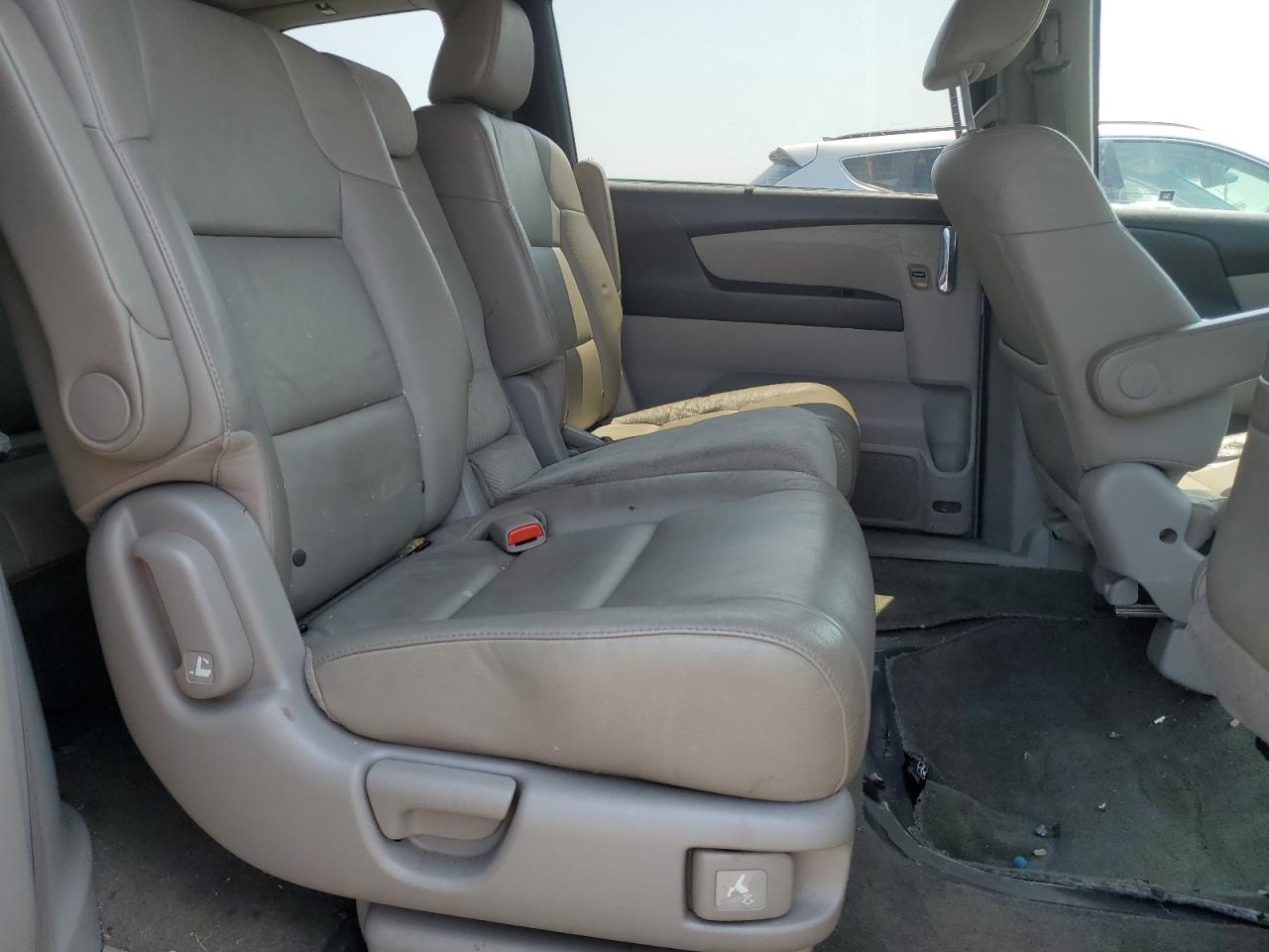 2016 HONDA ODYSSEY EXL photo 11