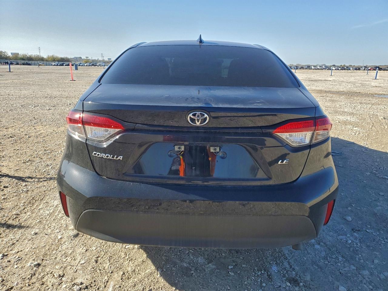 2025 TOYOTA COROLLA LE photo 6