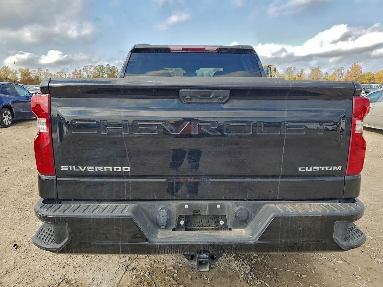 2023 CHEVROLET SILVERADO C1500 CUSTOM photo 6