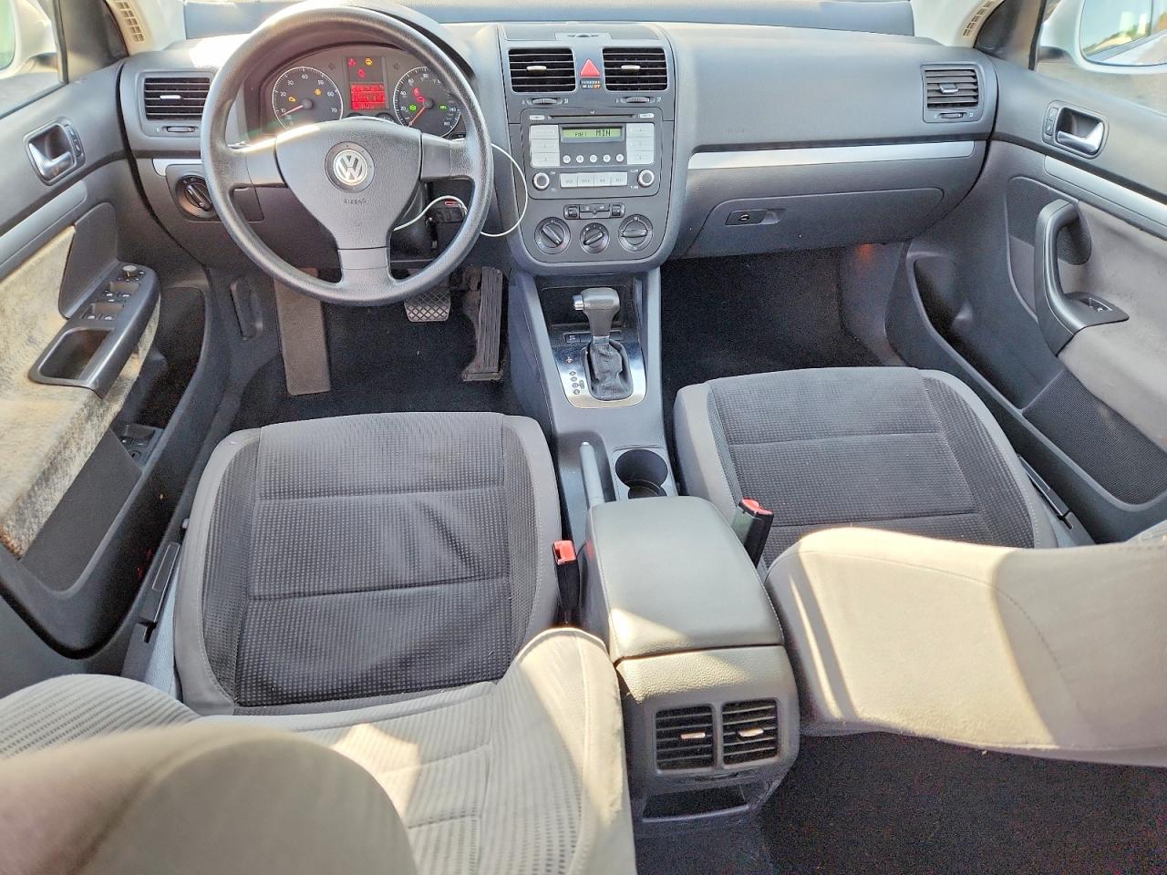 2009 VOLKSWAGEN JETTA S photo 8