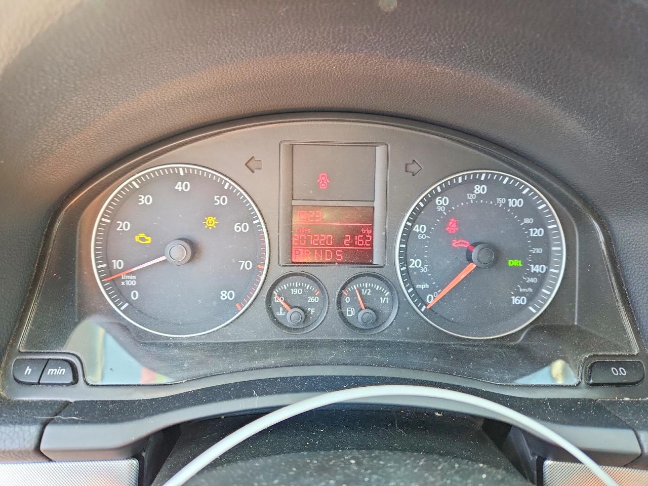 2009 VOLKSWAGEN JETTA S photo 9
