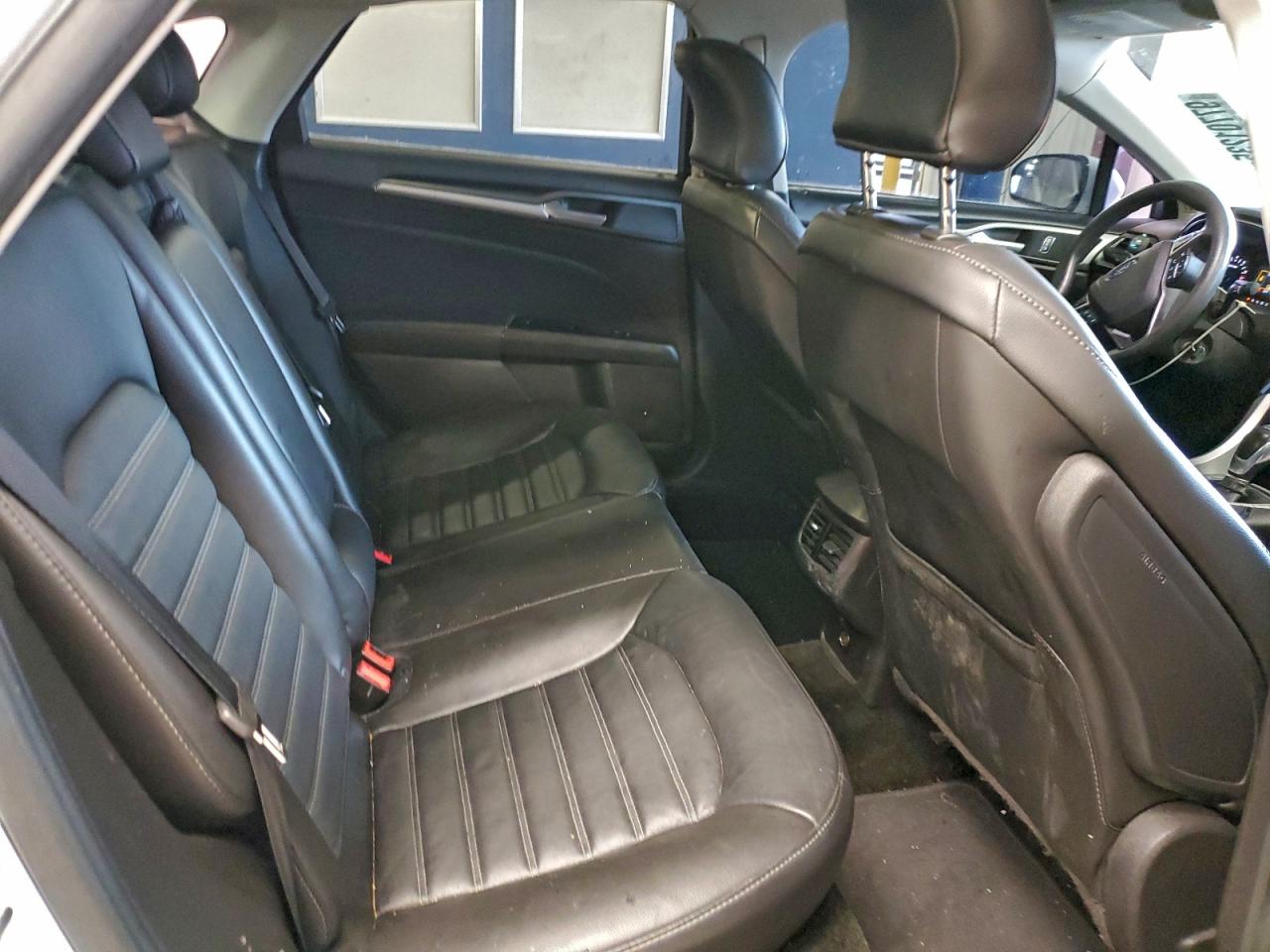 2016 FORD FUSION SE photo 10