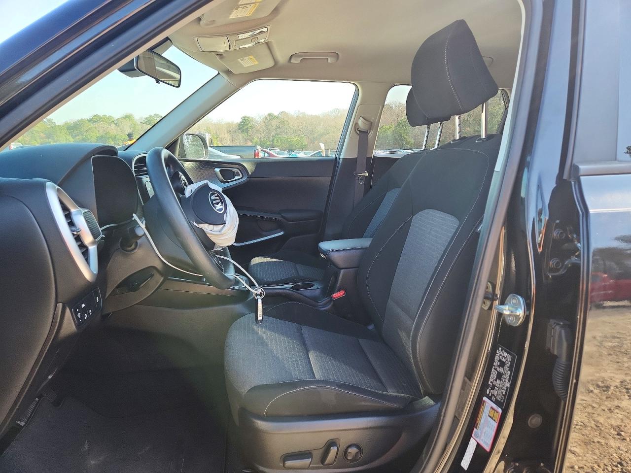 2021 KIA SOUL LX photo 7