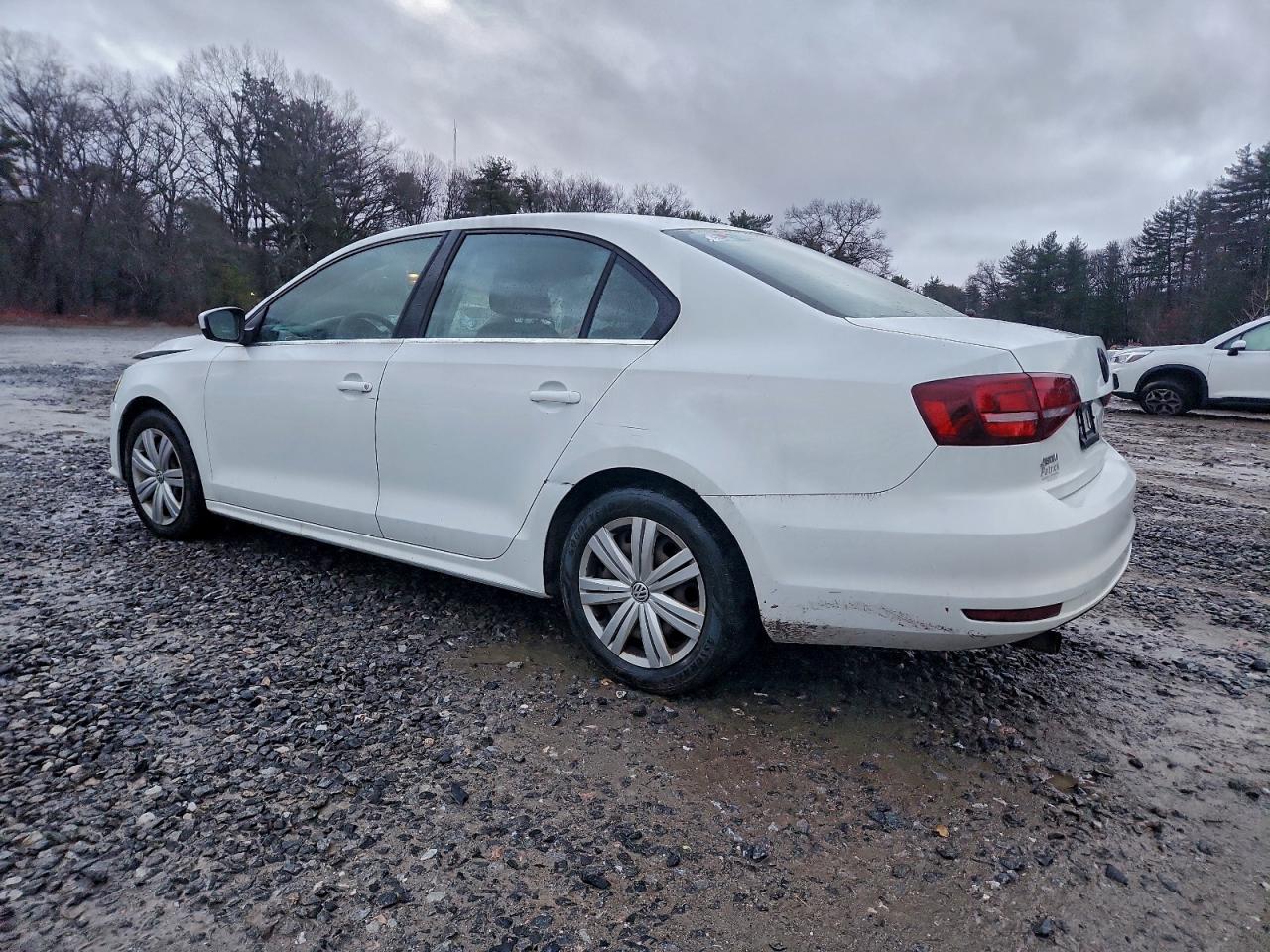 2017 VOLKSWAGEN JETTA S photo 2