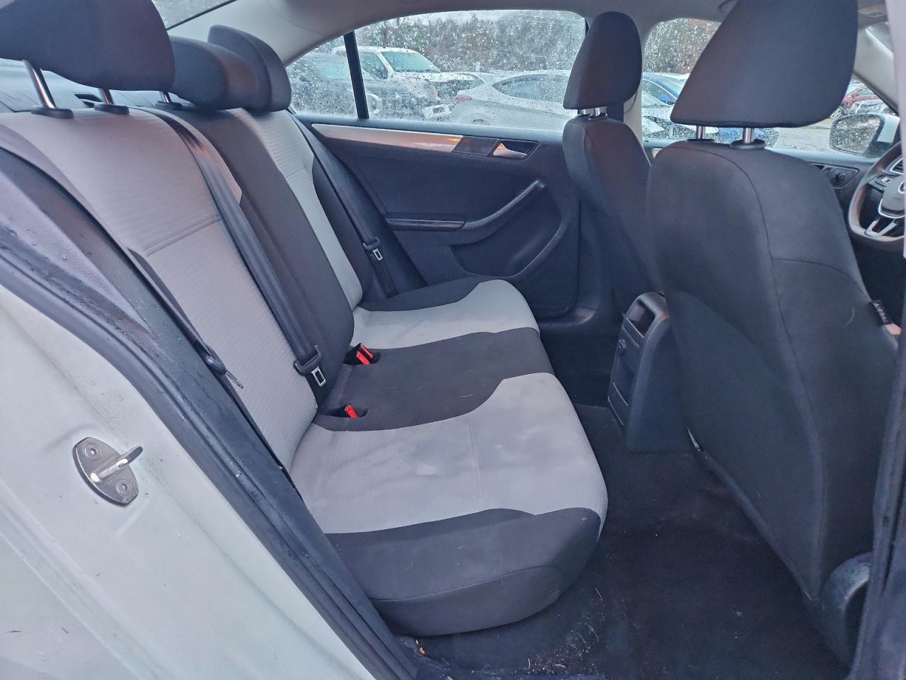 2017 VOLKSWAGEN JETTA S photo 10