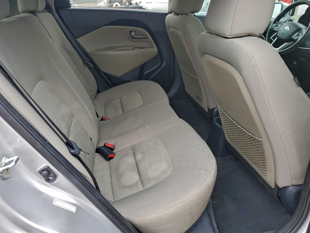 2016 KIA RIO LX photo 10
