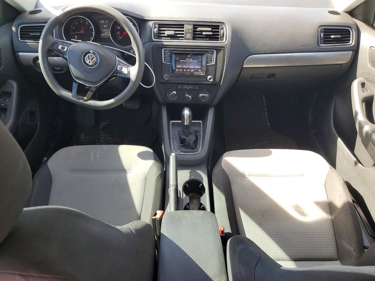 2018 VOLKSWAGEN JETTA S photo 8
