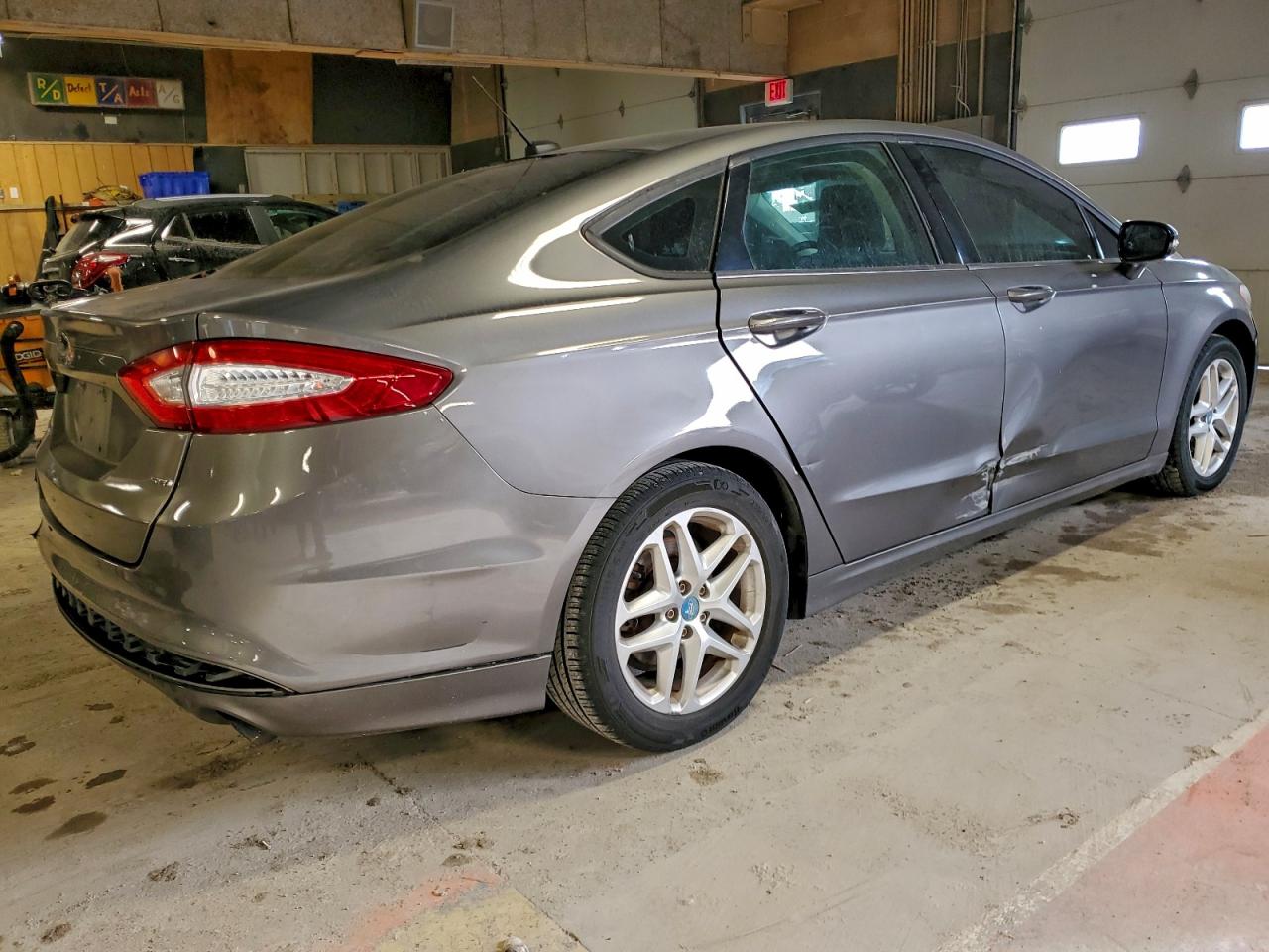2013 FORD FUSION SE photo 5