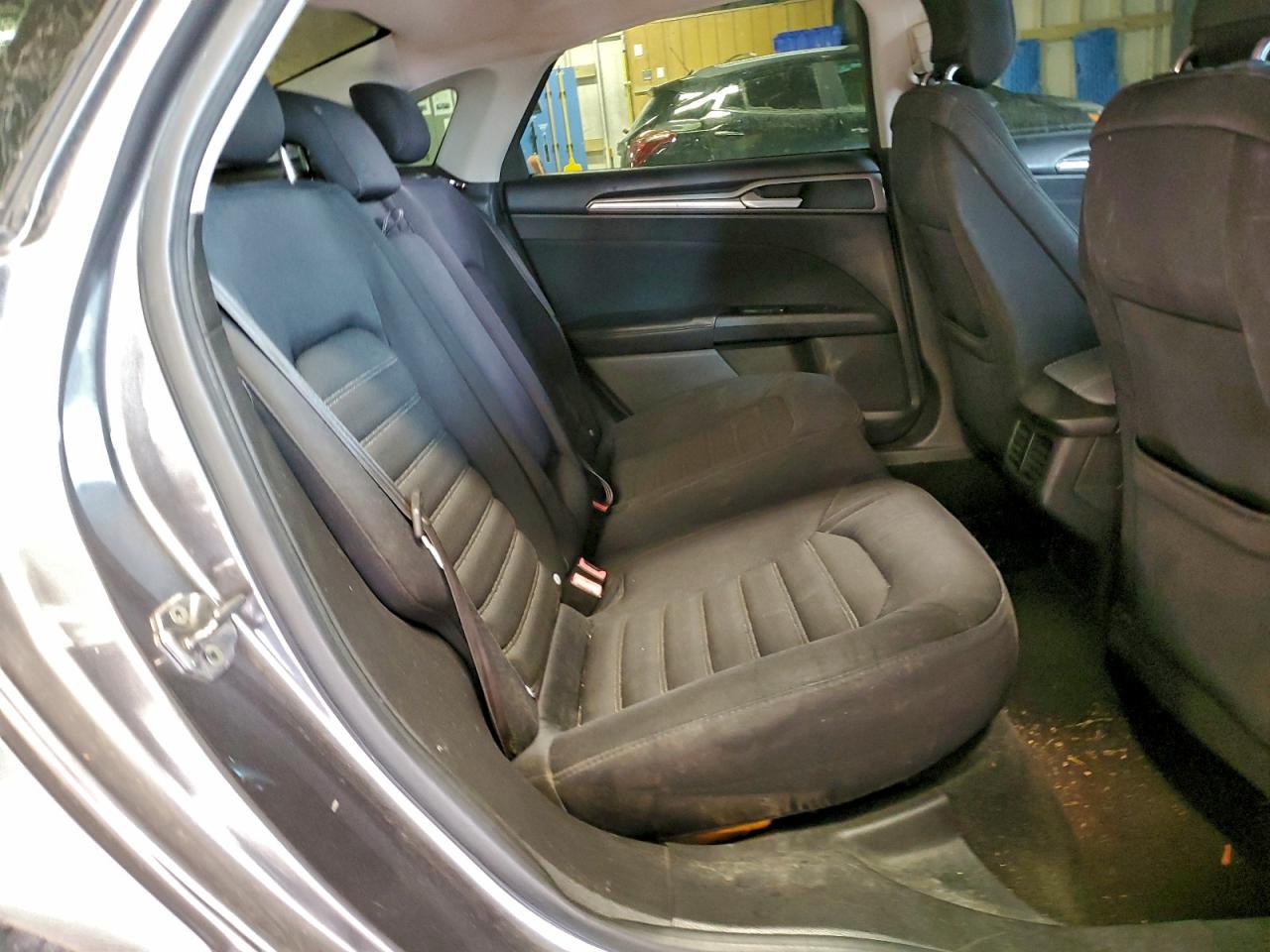 2013 FORD FUSION SE photo 19