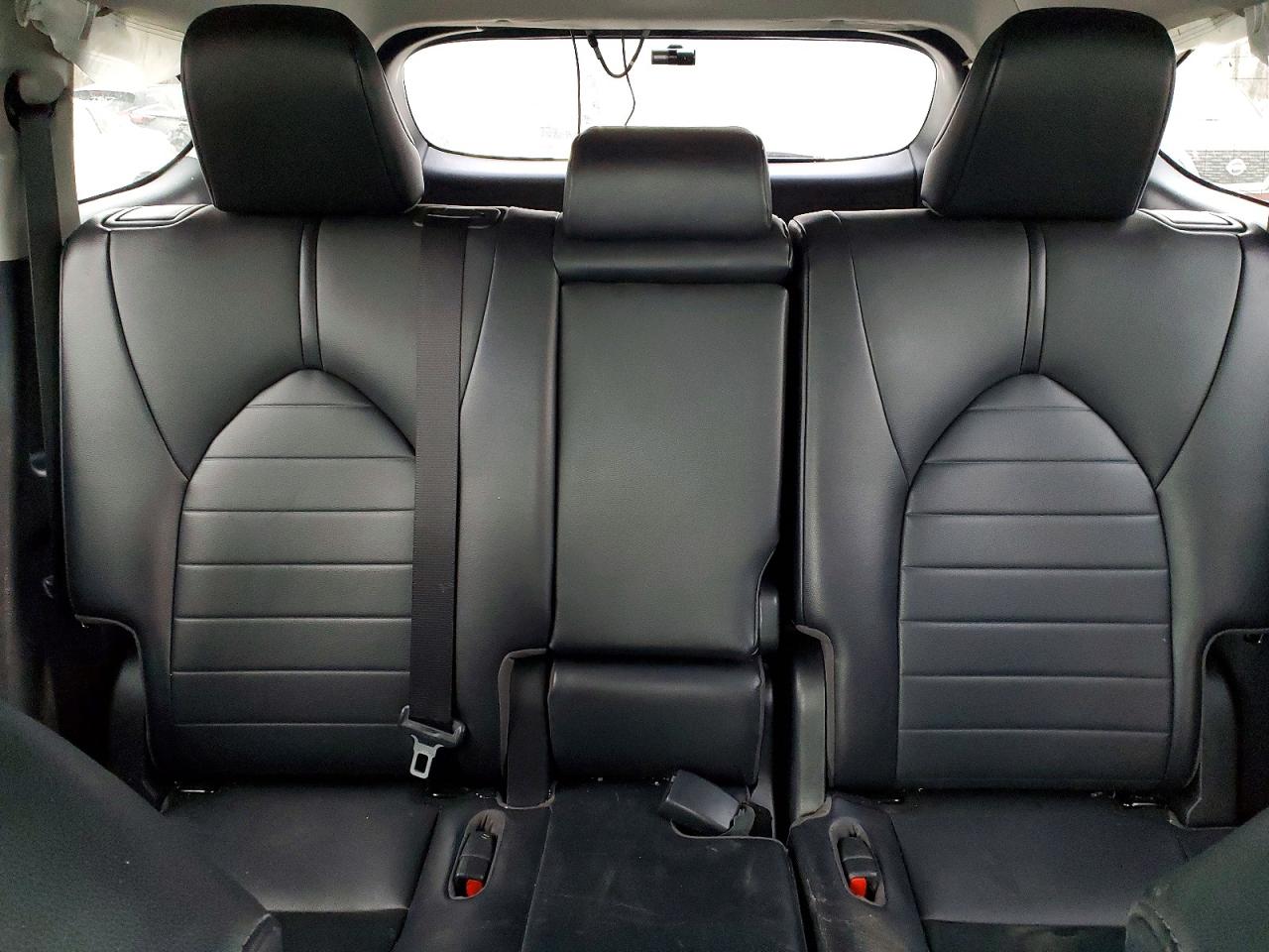 2021 TOYOTA HIGHLANDER XLE photo 10