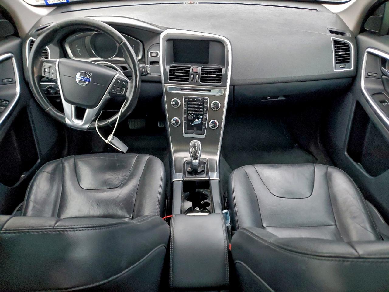 2016 VOLVO XC60 T5 PREMIER photo 15