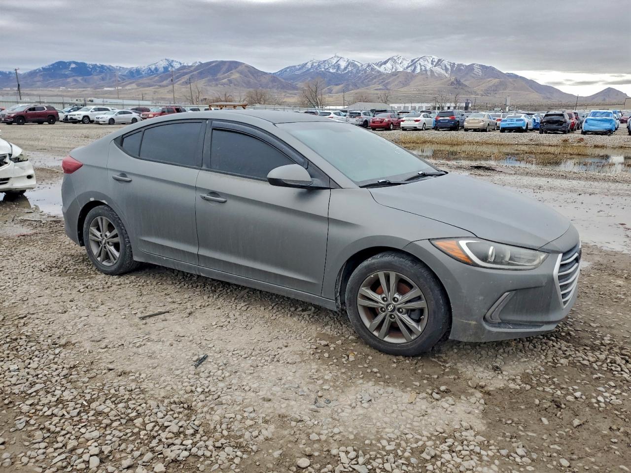 2017 HYUNDAI ELANTRA SE photo 4