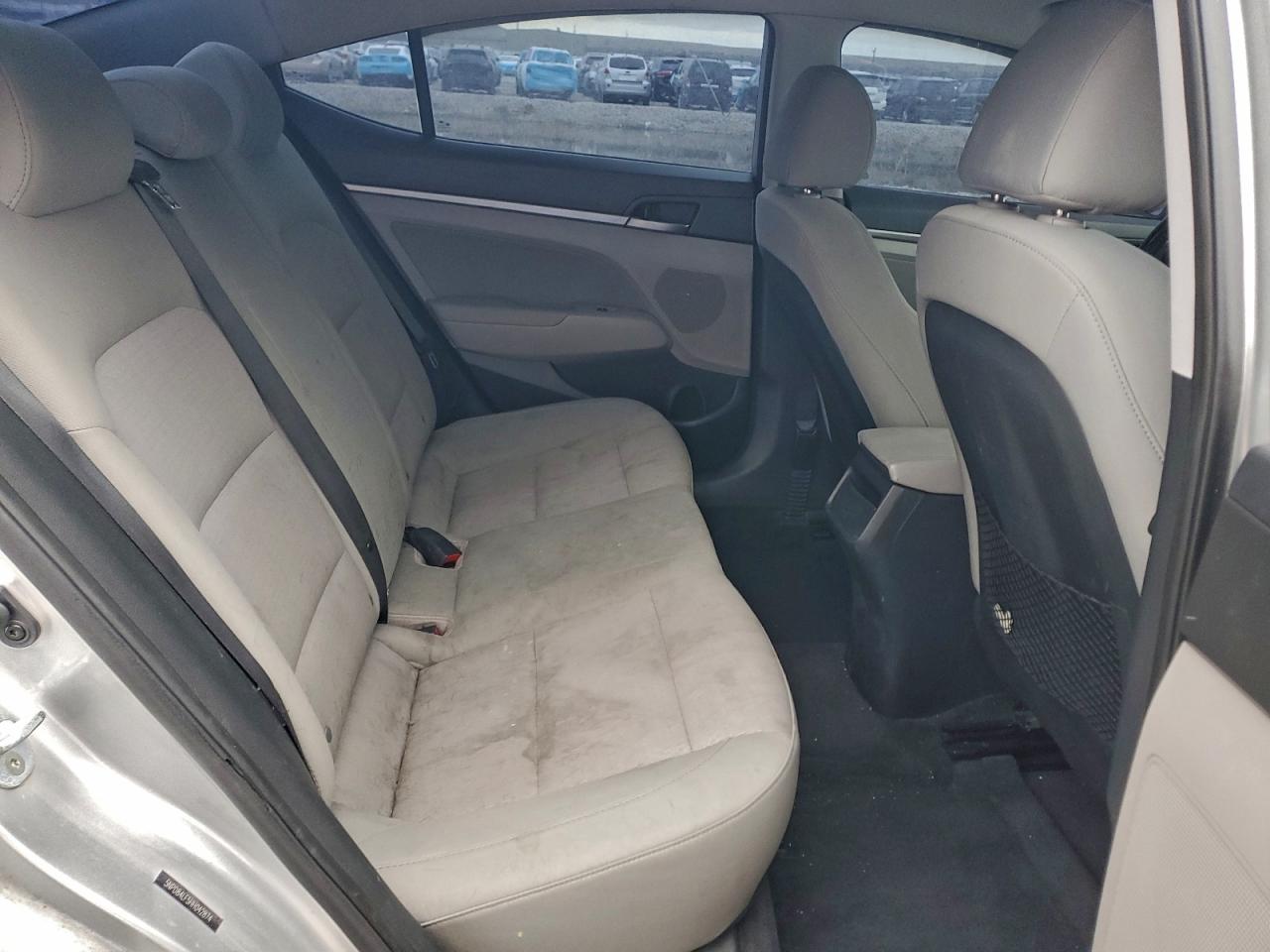 2017 HYUNDAI ELANTRA SE photo 10