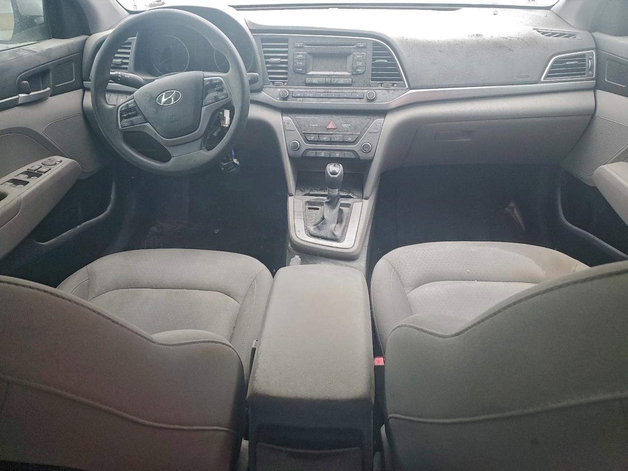 2017 HYUNDAI ELANTRA SE photo 8