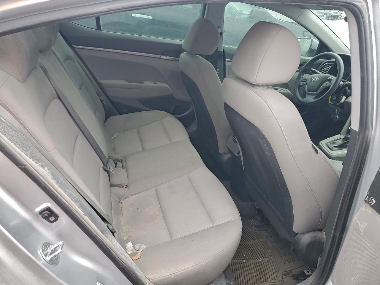2017 HYUNDAI ELANTRA SE photo 10