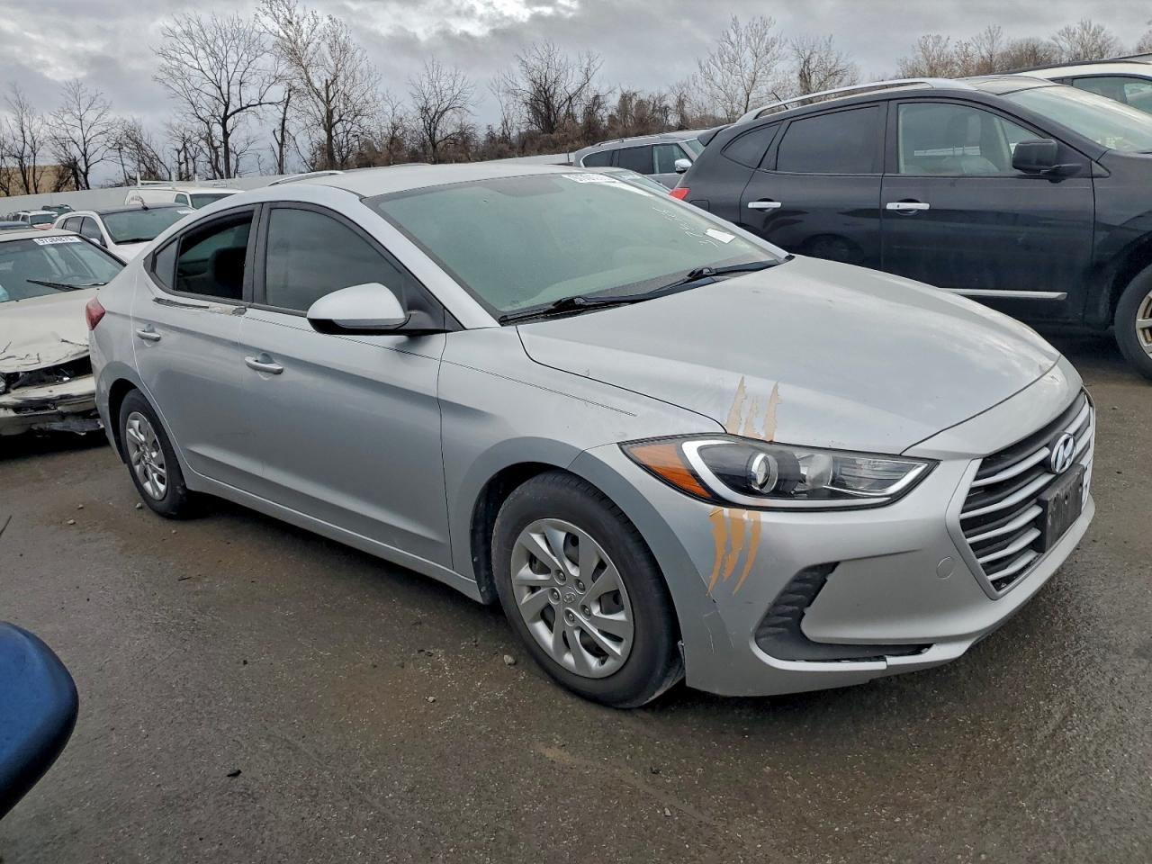 2017 HYUNDAI ELANTRA SE photo 4