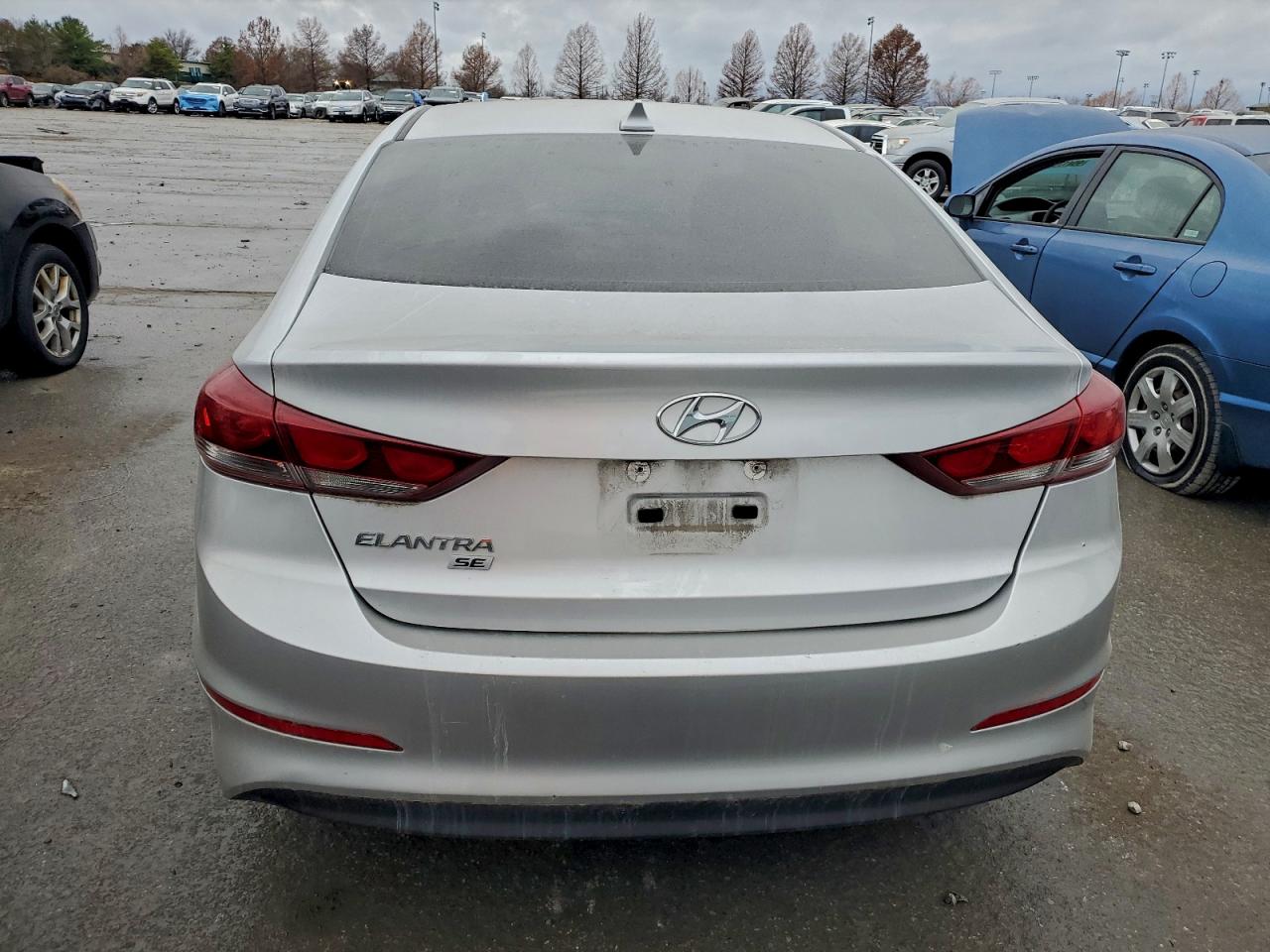 2017 HYUNDAI ELANTRA SE photo 6