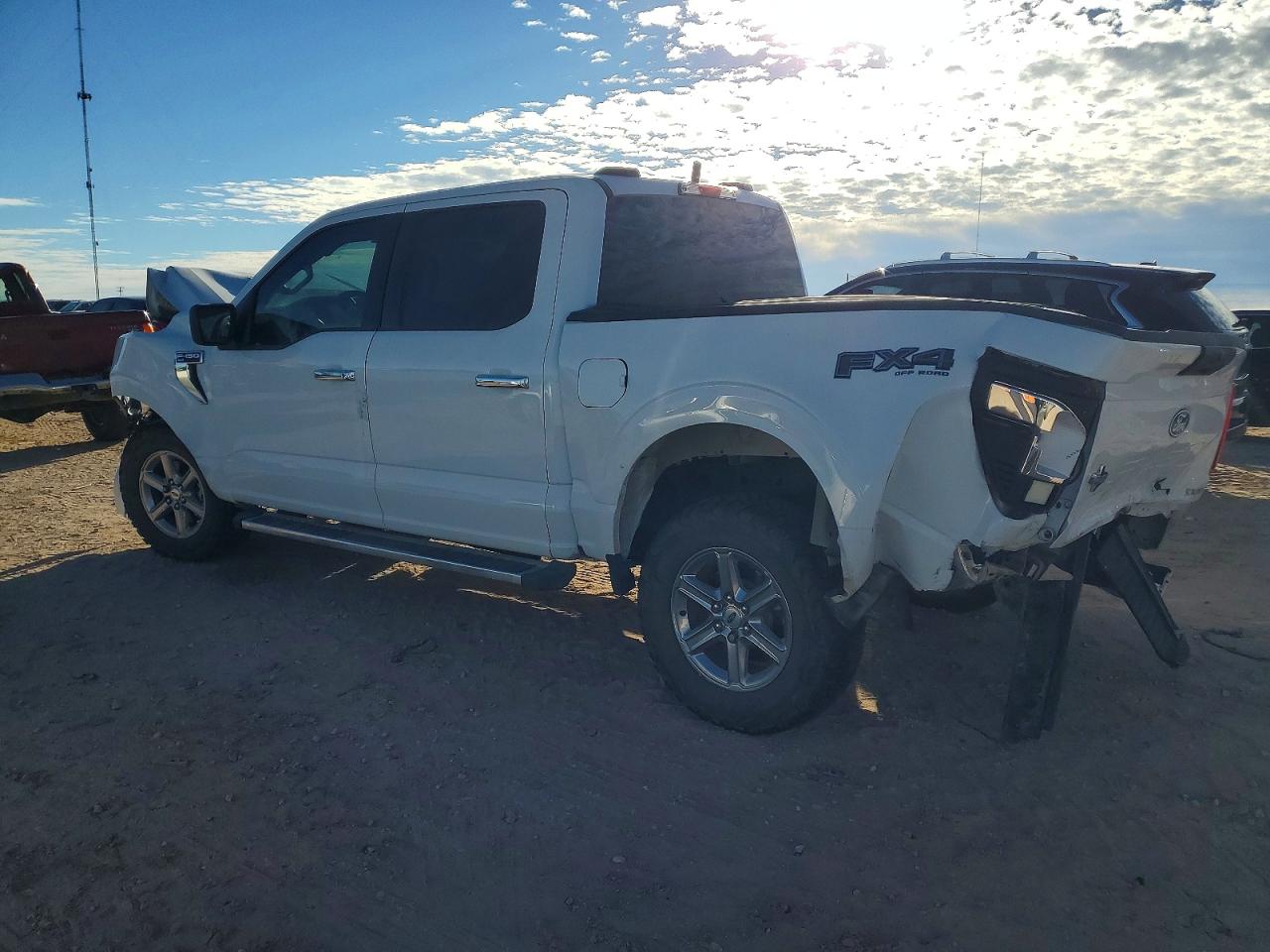 2025 FORD F150 XLT photo 2