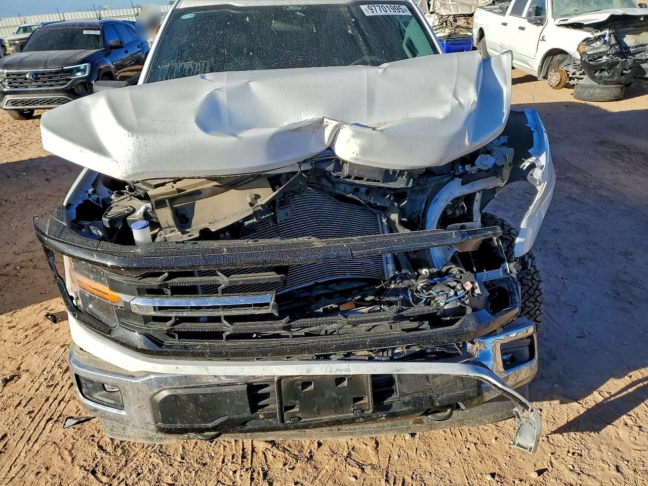 2025 FORD F150 XLT photo 11